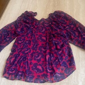 Maeve by Anthropologie
Beautiful blouse
Vibrant colors
Open back